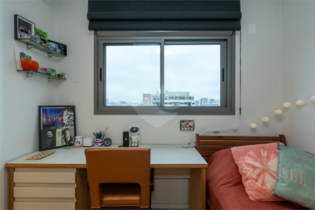 Apartamento à venda com 3 suítes em Campo Belo, São Paulo, SP