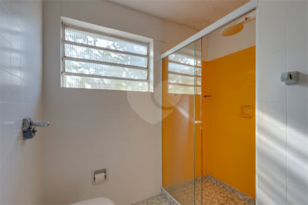 Sobrado à venda com 3 quartos, sendo 1 suíte, em Alto da Boa Vista, São Paulo, SP