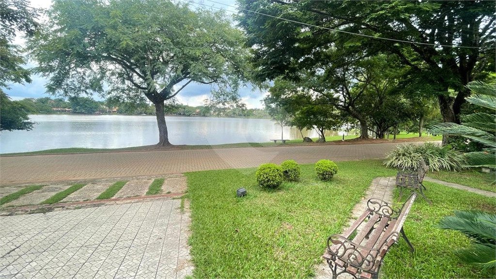 Casa à venda com 4 suítes no condomínio Vivendas do Lago, Sorocaba - SP