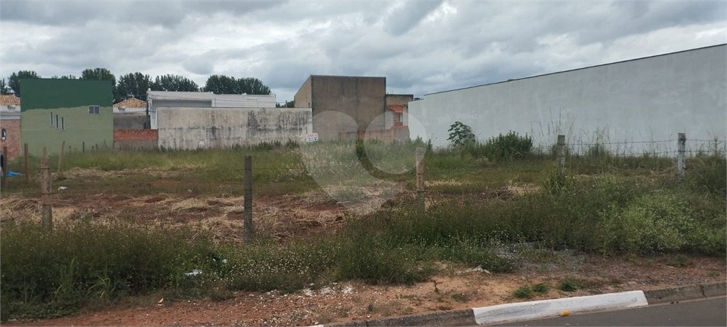 Terreno à venda em Vila dos Bandeirantes, Itapetininga, SP