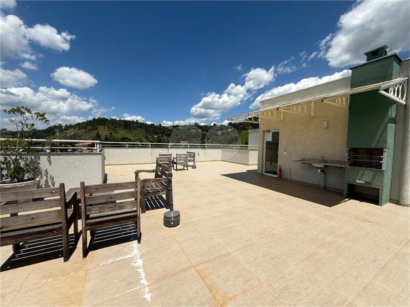 Apartamento à venda com 2 quartos em Estação, São Roque, SP