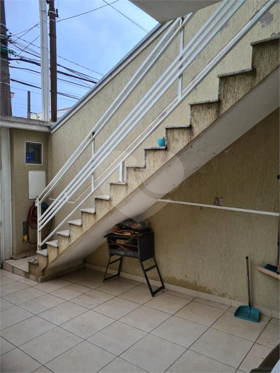 Sobrado à venda com 3 quartos, sendo 1 suíte,  em Vila Gustavo, São Paulo, SP