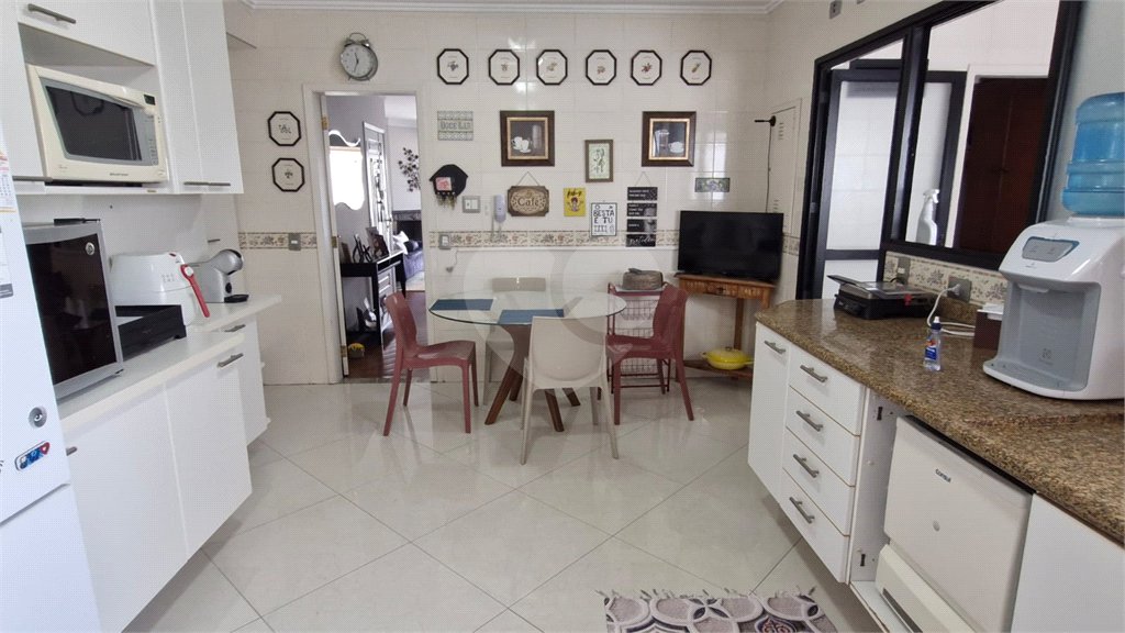 Apartamento à venda com 3 quartos, sendo 2 suítes, em Real Parque, São Paulo, SP