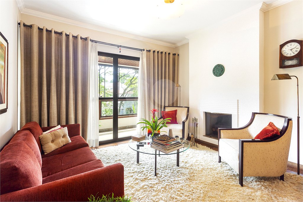 Apartamento à venda com 4 quartos, sendo 3 suítes, em Jardim Prudência, São Paulo, SP
