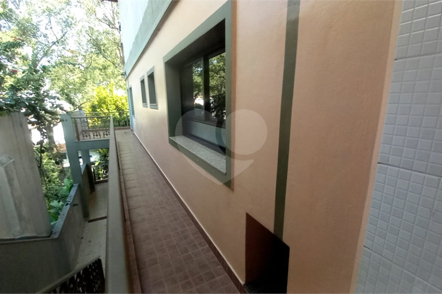 Sobrado à venda com 4 quartos, sendo 2 suítes, em Tremembé, São Paulo, SP