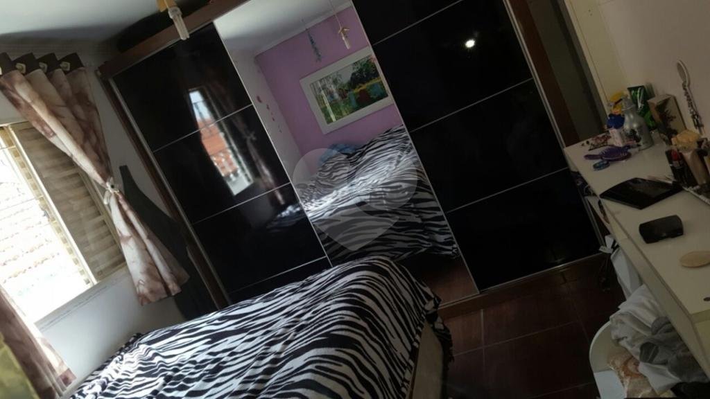 Sobrado à venda com 4 quartos, sendo 1 suíte, em Tremembé, São Paulo, SP