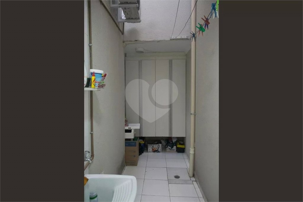 Casa à venda com 3 suítes em Chora Menino, São Paulo, SP