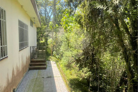 Chácara à venda com 5 quartos, sendo 2 suítes,  em Vila São Paulo, Mogi das Cruzes, SP