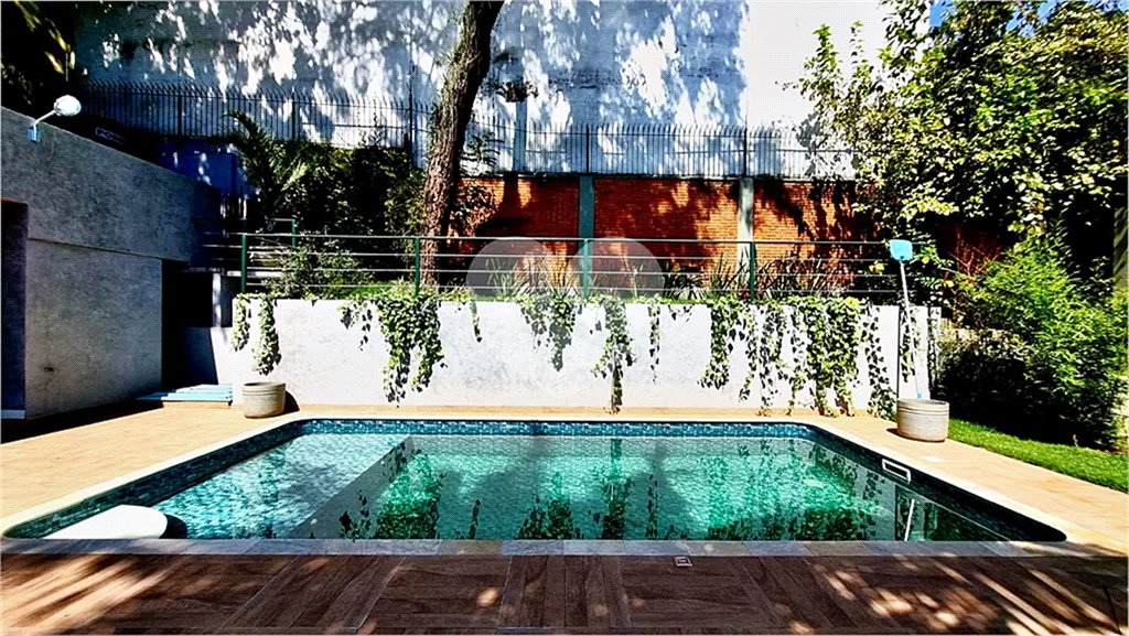 Casa à venda ou para alugar com 3 suítes em Tremembé, São Paulo, SP