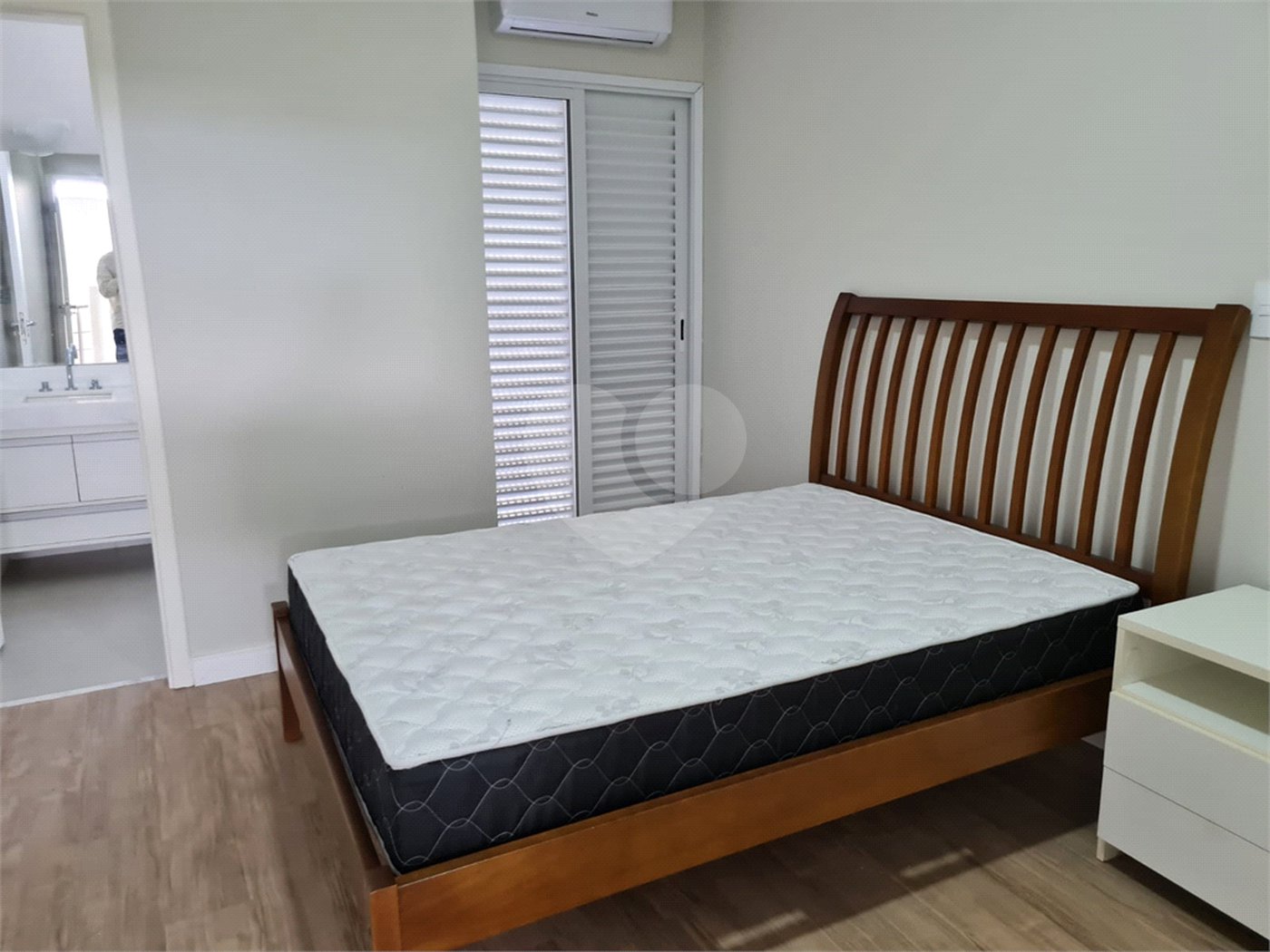 Casa à venda com 3 suítes no condomínio Geneve, Campinas - SP