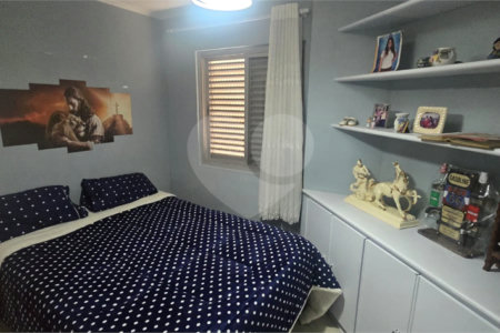 Apartamento à venda com 2 quartos, sendo 1 suíte,  em Vila Monumento, São Paulo, SP