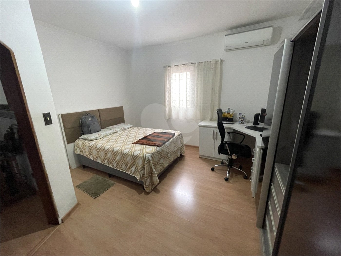 Casa à venda com 2 quartos, sendo 1 suíte, em Vila Angélica, Sorocaba, SP