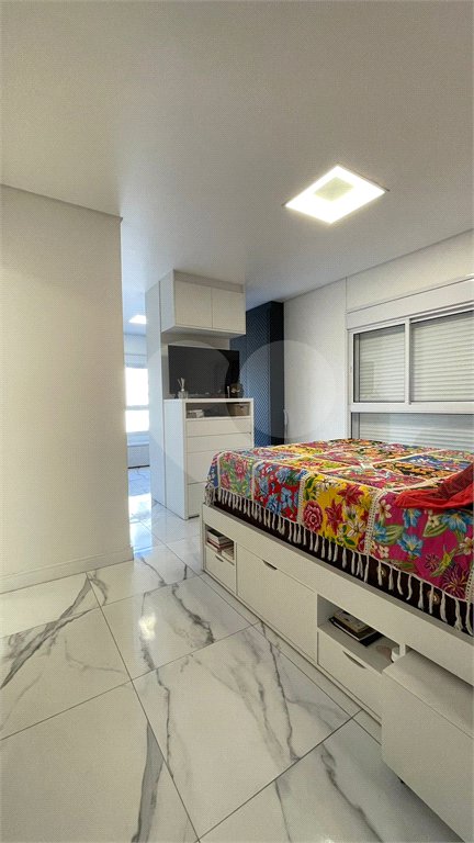 Apartamento à venda com 4 quartos, sendo 2 suítes, em Pinheiros, São Paulo, SP