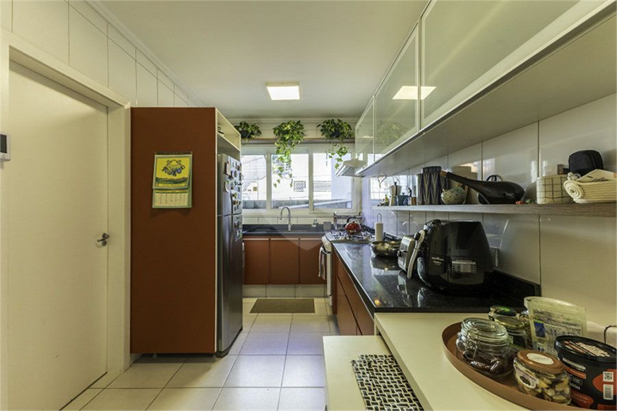 Sobrado à venda com 3 quartos, sendo 1 suíte, em Vila Ipojuca, São Paulo, SP