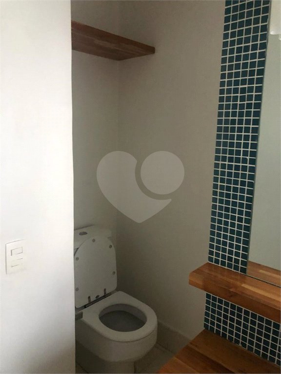 Sala à venda em Vila Suzana, São Paulo, SP