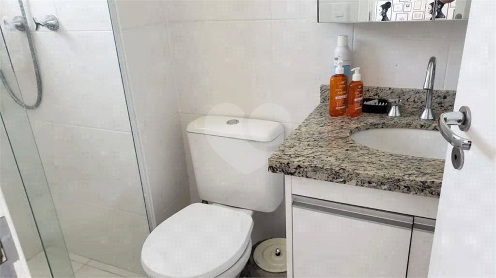 Apartamento à venda com 3 suítes em Vila Alexandria, São Paulo, SP