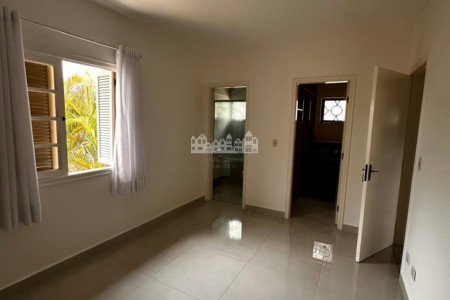 Casa para alugar com 3 suítes em Vila Santista, Atibaia, SP