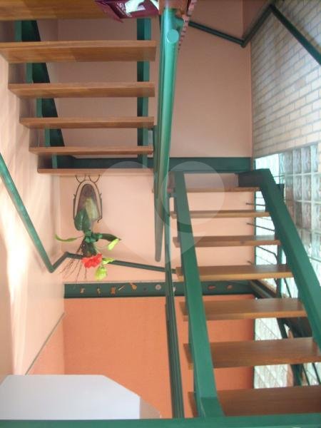 Sobrado à venda com 4 quartos, sendo 2 suítes, em Tremembé, São Paulo, SP