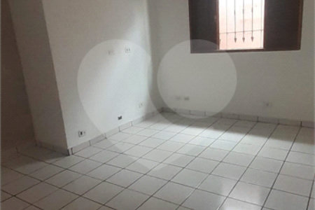 Casa à venda com 3 quartos, sendo 1 suíte, em Vila Gustavo, São Paulo, SP