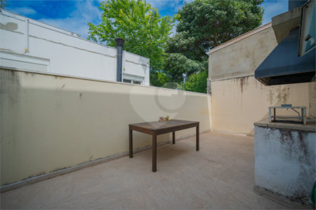 Casa à venda com 3 quartos, sendo 1 suíte,  no condomínio Queluz Vita - Casas, Cotia - SP