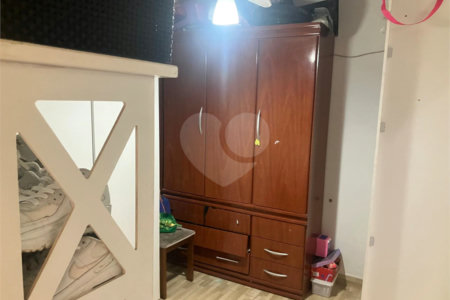 Casa Térrea à venda com 3 quartos em Vila Nivi, São Paulo, SP