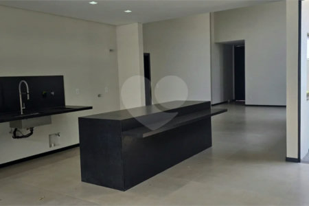 Casa à venda com 5 suítes no condomínio Parque Faber IV, São Carlos - SP