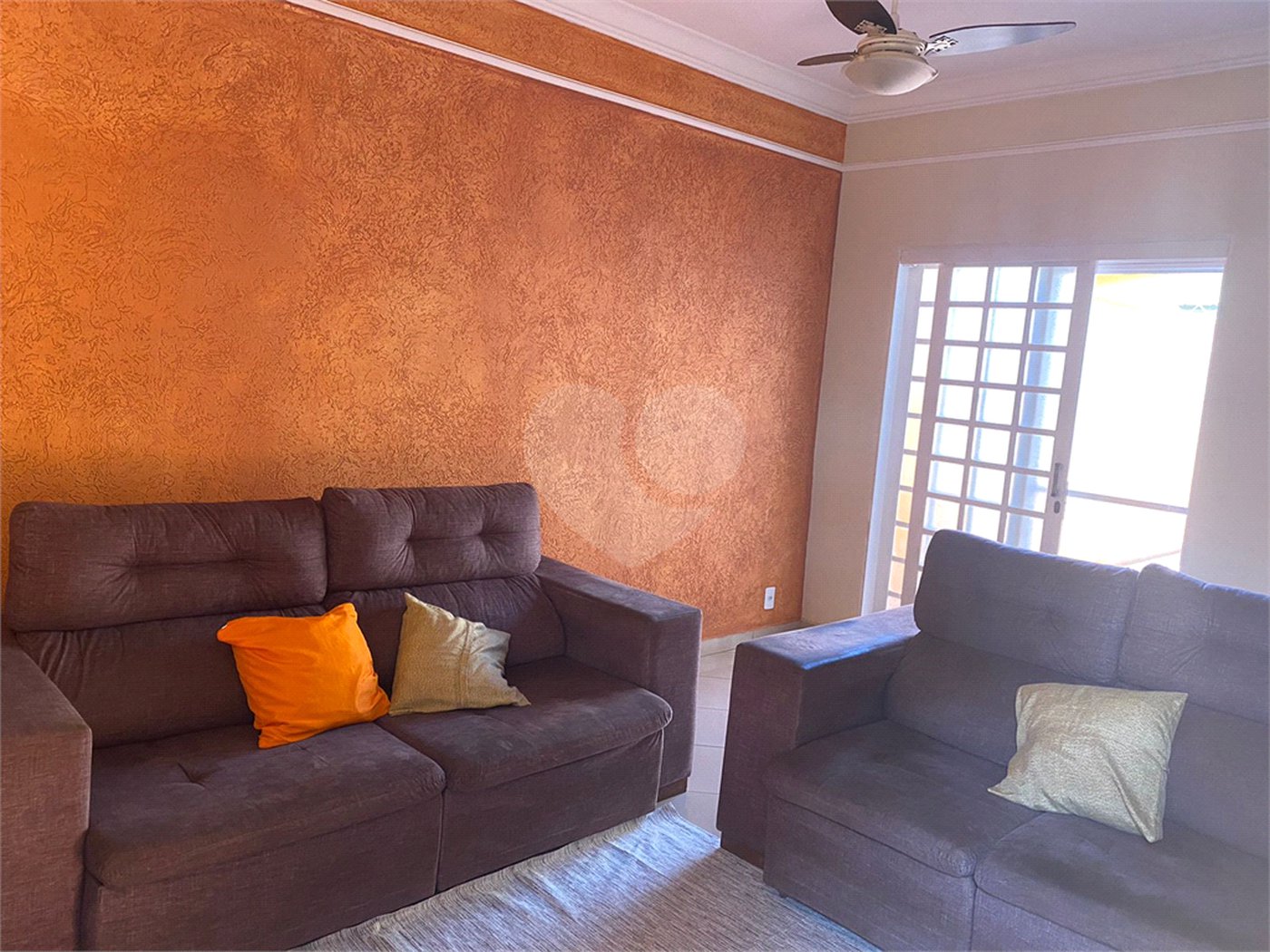 Casa à venda com 4 quartos, sendo 1 suíte, no condomínio Copacabana., Ribeirão Preto - SP