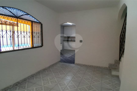 Casa à venda com 3 quartos, sendo 1 suíte, em Campo Grande, Rio de Janeiro, RJ