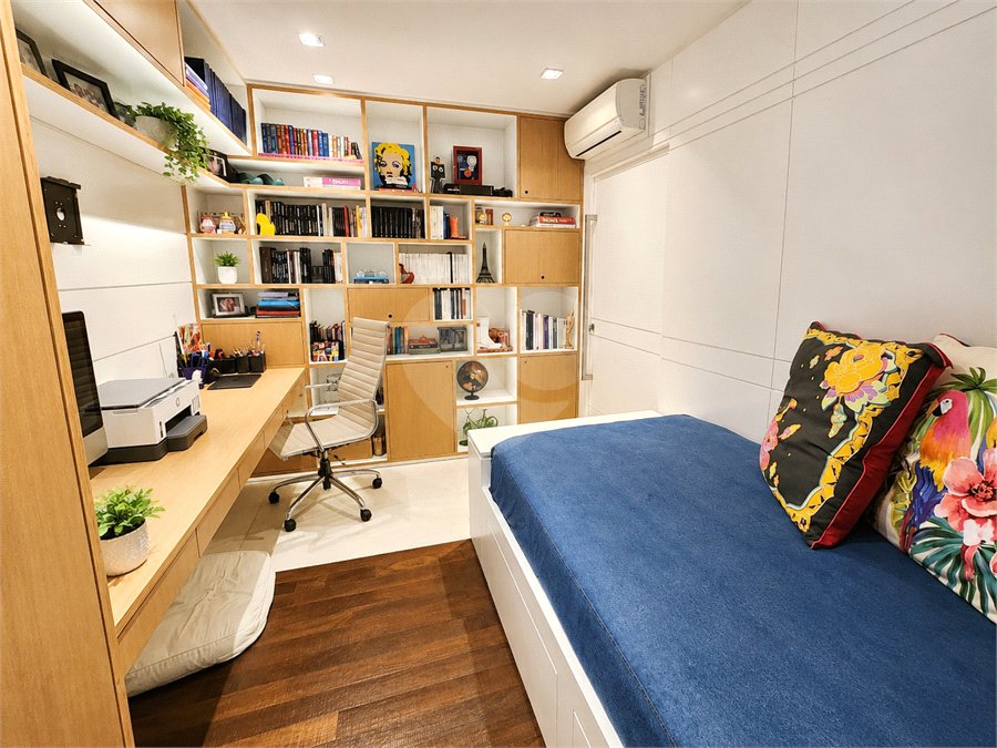 Apartamento à venda com 4 quartos, sendo 3 suítes, em Santa Cecília, São Paulo, SP
