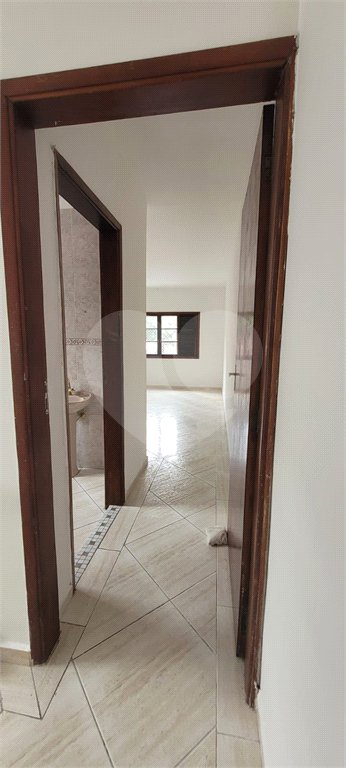 Sobrado à venda com 3 quartos, sendo 1 suíte, em Horto, São Paulo, SP
