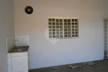 Casa à venda com 3 quartos, sendo 1 suíte, no Centro, Três Lagoas, MS