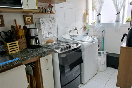 Casa à venda com 3 quartos, sendo 1 suíte,  no condomínio Moradas do Horto, São Paulo - SP