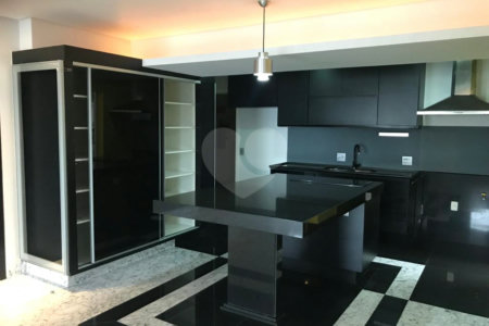 Apartamento à venda com 2 quartos, sendo 1 suíte, em Vila Andrade, São Paulo, SP