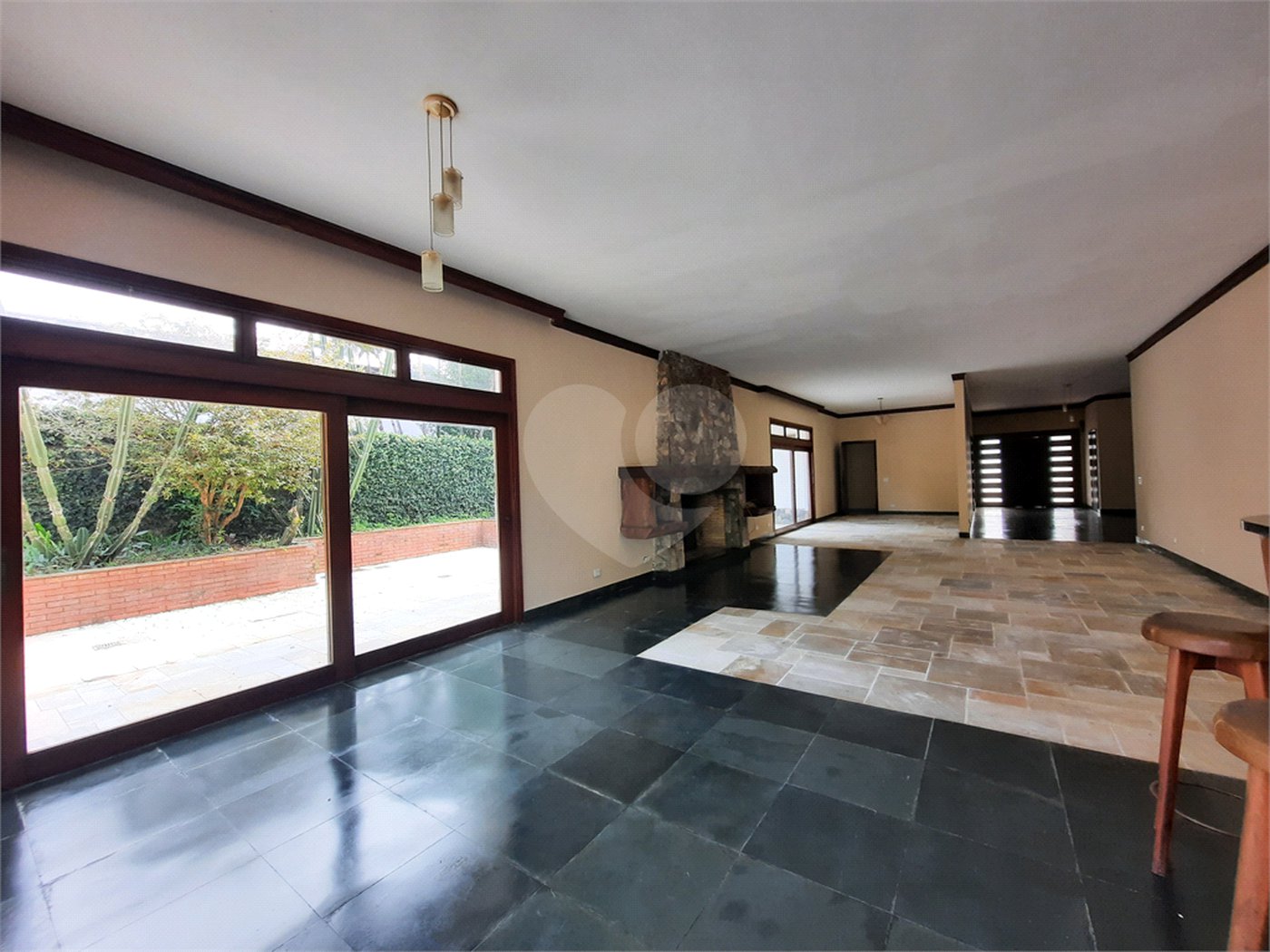Casa Térrea à venda com 3 suítes em Interlagos, São Paulo, SP