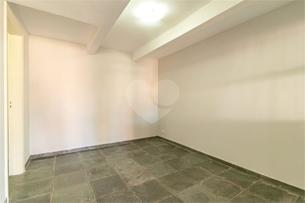 Casa à venda ou para alugar com 3 quartos, sendo 1 suíte, no condomínio Portal de Itu I, Itu - SP