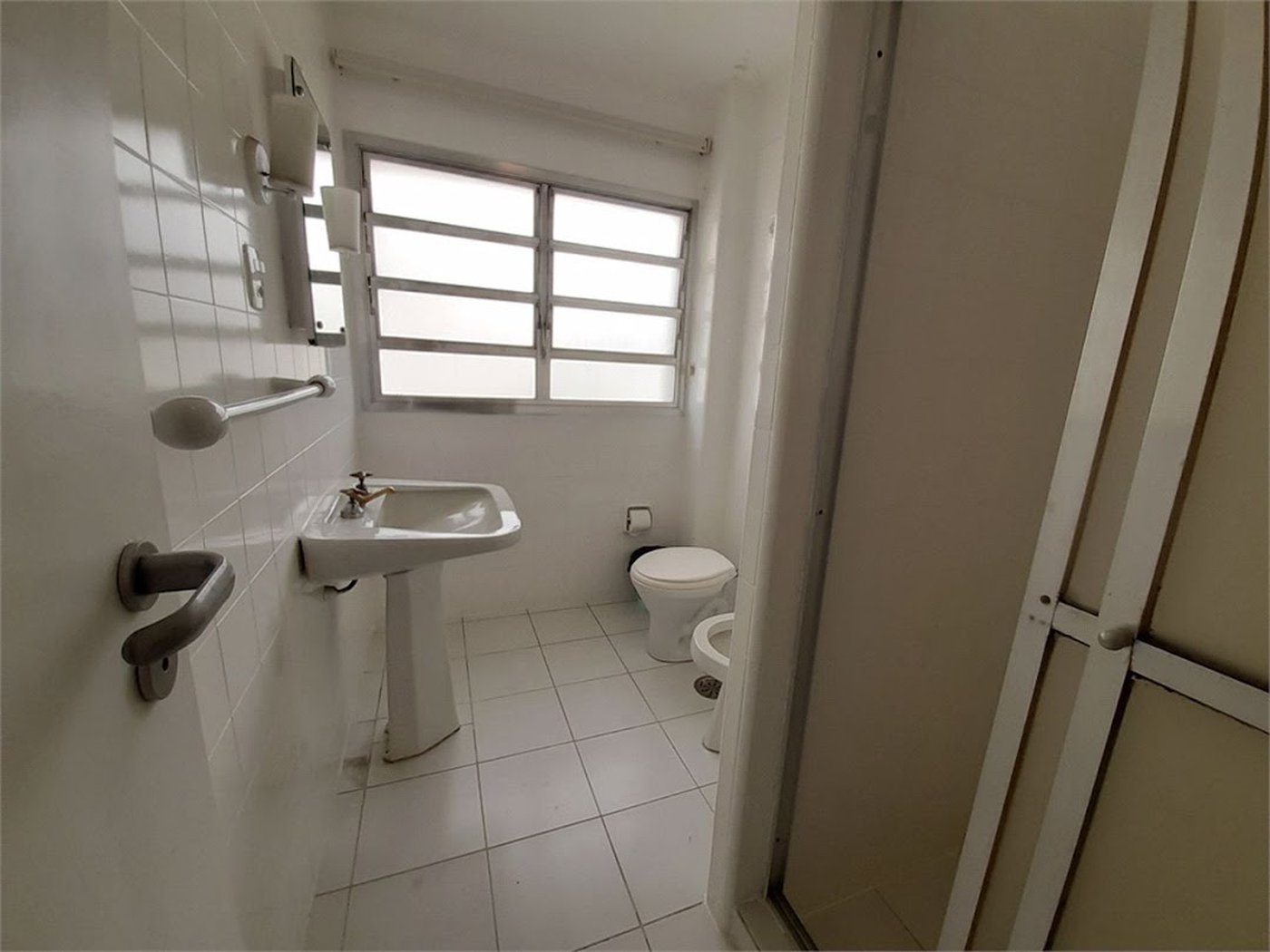 Apartamento Residencial à venda, Pitangueiras, Guarujá - AP0163.