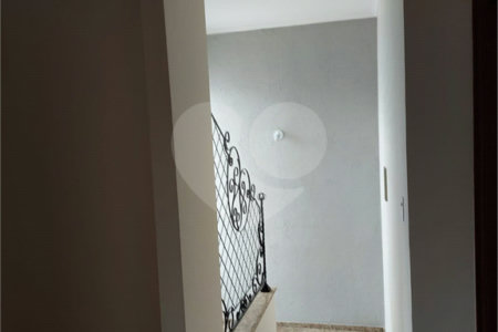 Sobrado à venda com 3 quartos, sendo 1 suíte,  em Jardim Regina, Indaiatuba, SP