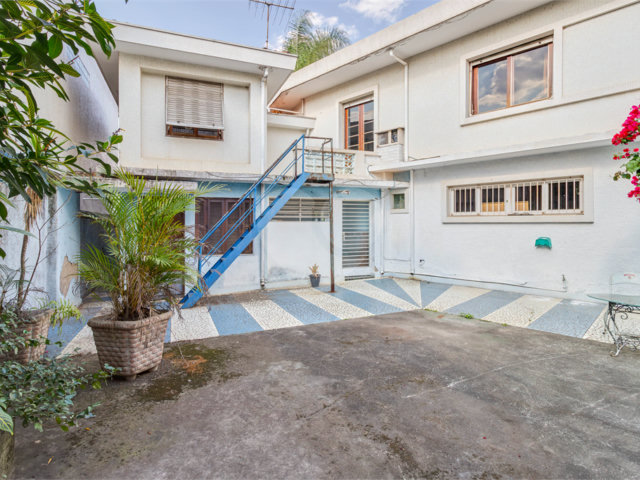 Sobrado à venda com 3 quartos, sendo 1 suíte,  em Jardim Prudência, São Paulo, SP