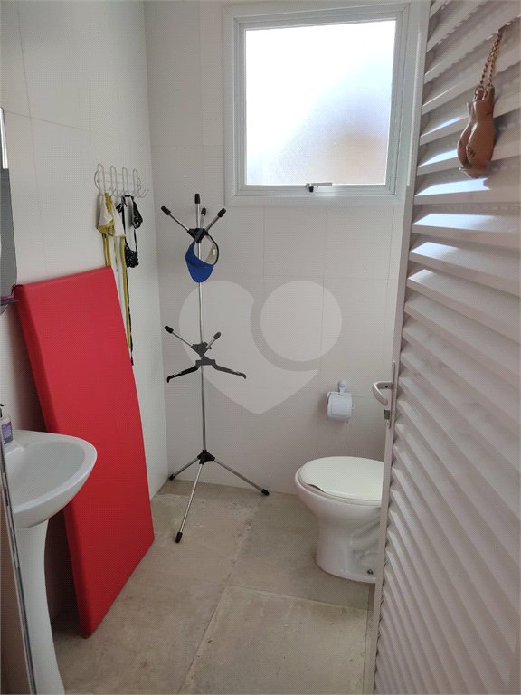Casa à venda com 3 suítes no condomínio Estância Marambaia, Vinhedo - SP