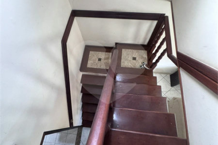 Casa à venda com 5 quartos, sendo 1 suíte, no condomínio Pedra Bonita, Rio de Janeiro - RJ