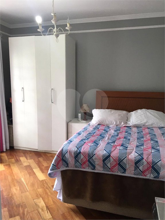 Sobrado à venda com 4 quartos, sendo 1 suíte, em Tremembé, São Paulo, SP