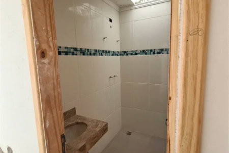 Sobrado à venda com 3 quartos, sendo 1 suíte, em Vila Gomes, São Paulo, SP