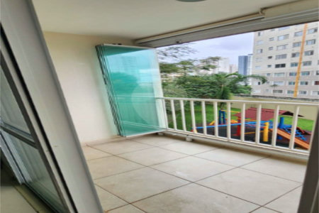 Apartamento à venda com 2 quartos, sendo 1 suíte,  em Parque Reboucas, São Paulo, SP
