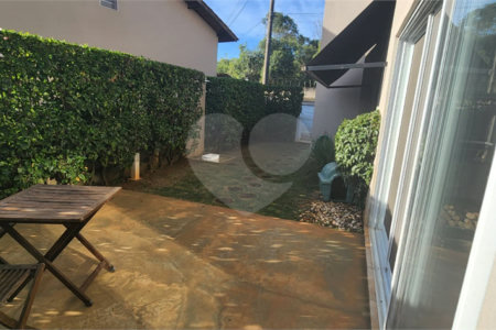 Casa à venda com 5 quartos, sendo 3 suítes, no condomínio Residencial Saint German, Araçoiaba da Serra - SP