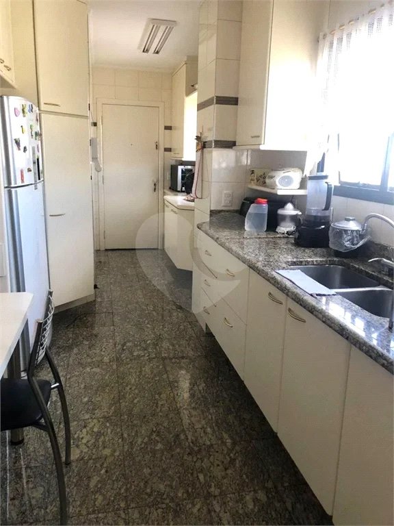 Apartamento · 125m² · 3 quartos · 2 vagas