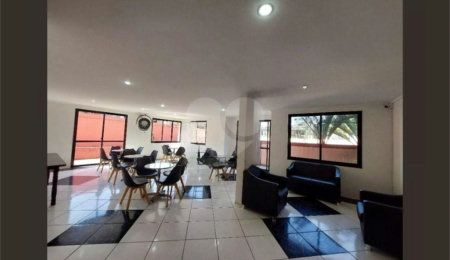 Apartamento à venda com 3 quartos, sendo 1 suíte,  em Jardim Ubirajara (zona Sul), São Paulo, SP