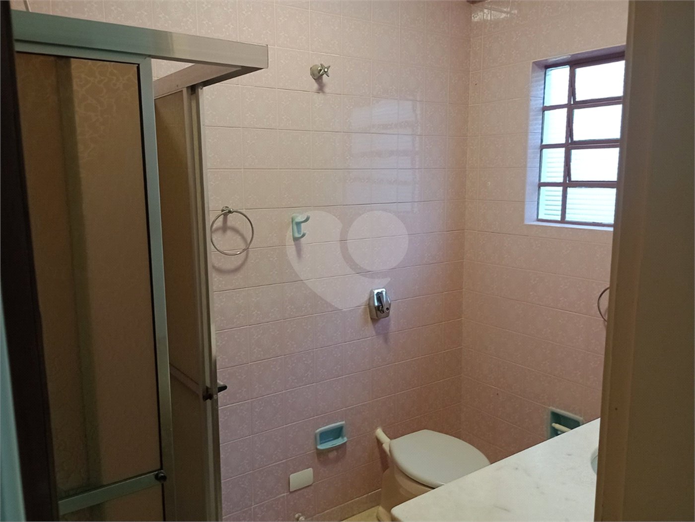 Casa à venda com 4 quartos, sendo 1 suíte, em Vila Rosa, Itapetininga, SP