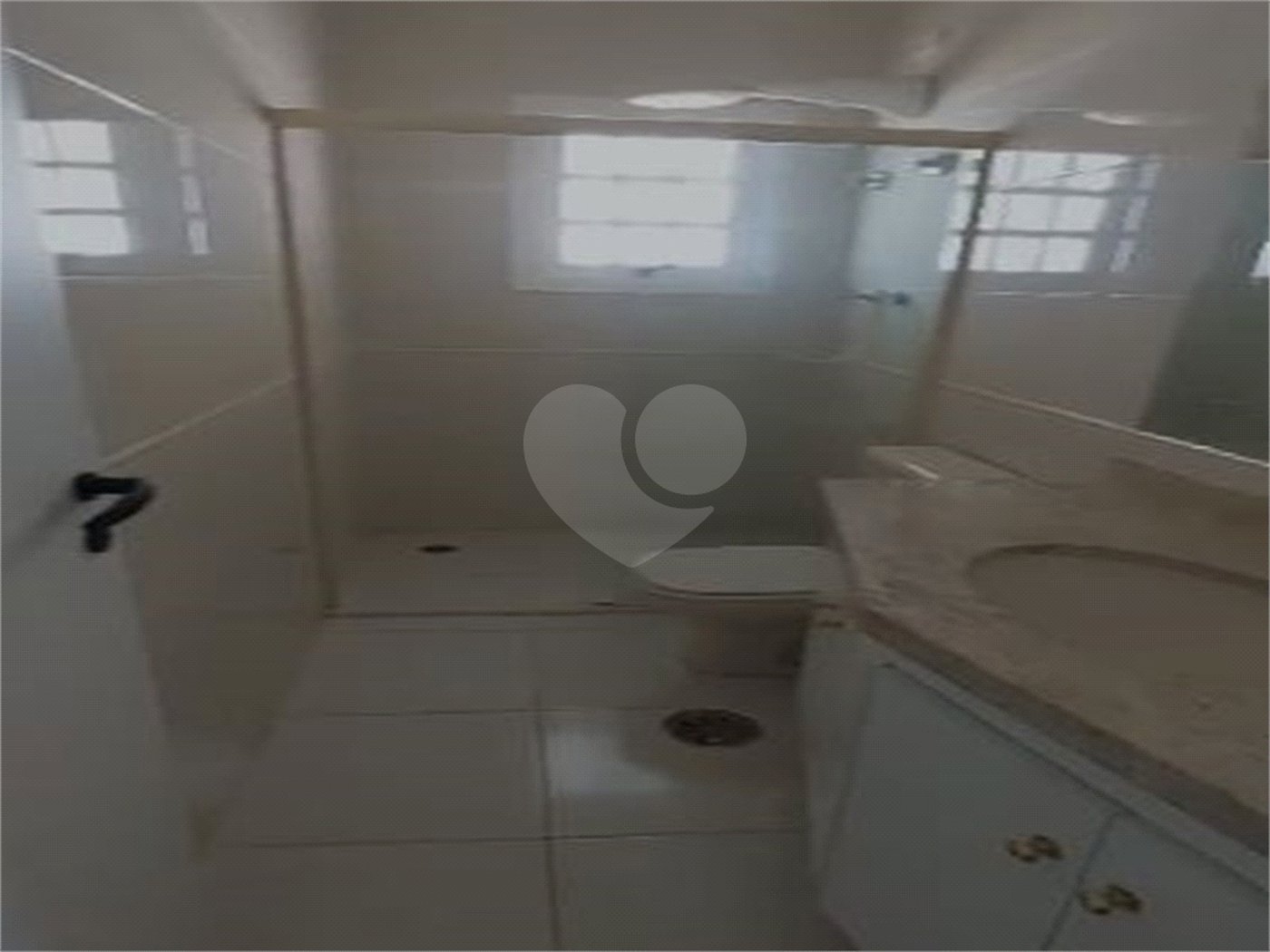 Casa à venda com 4 quartos, sendo 2 suítes,  no condomínio Res Jardim Itatinga, São Paulo - SP
