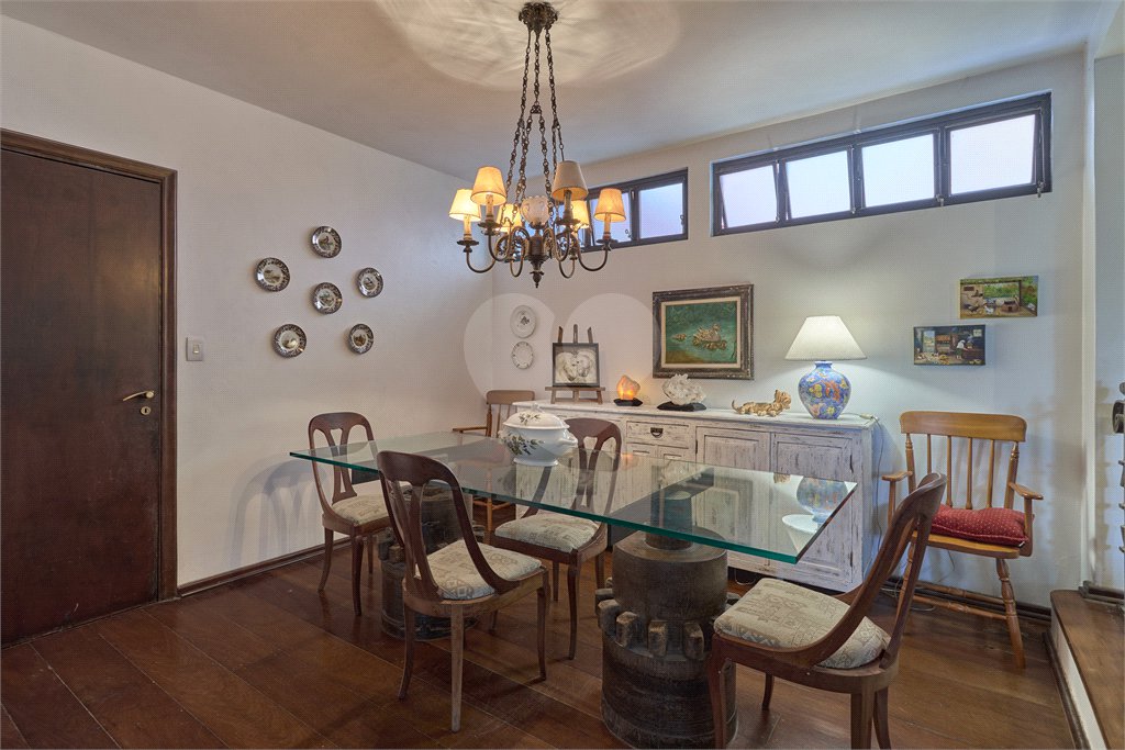 Casa à venda com 4 suítes em Granja Julieta, São Paulo, SP
