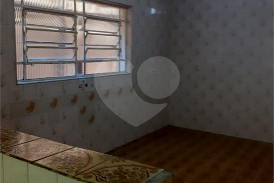 Sobrado à venda com 6 quartos, sendo 1 suíte,  em Jardim Las Vegas, Guarulhos, SP